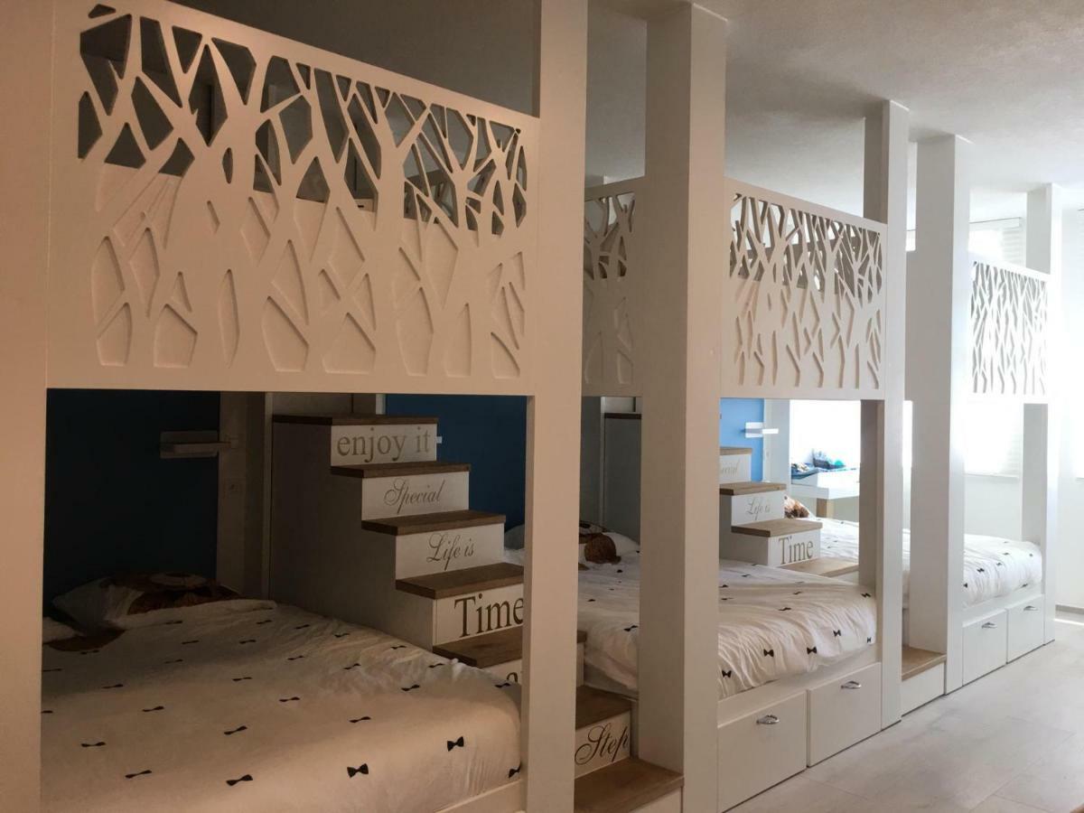 Villa Beline Direct Aan Zee, Verwarmd Zwembad En Sauna Tribanj-Kruscica Exteriör bild