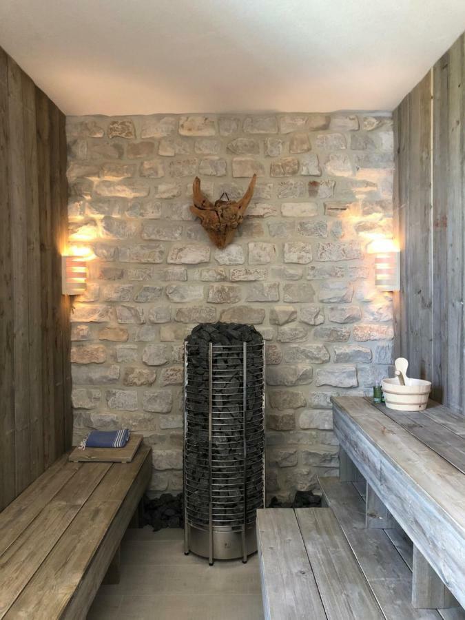 Villa Beline Direct Aan Zee, Verwarmd Zwembad En Sauna Tribanj-Kruscica Exteriör bild